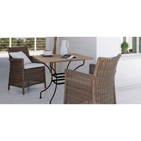 Square outdoor dining table Capri by Manutti