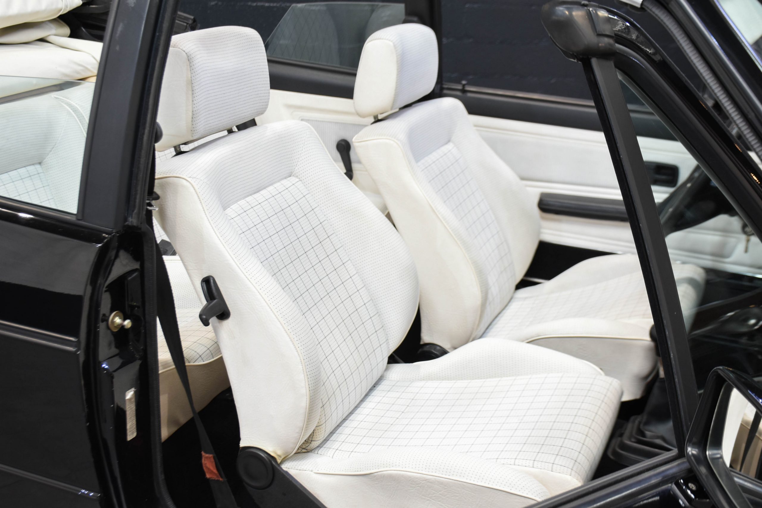 Tissus petits points pour Volkswagen Golf Cabriolet